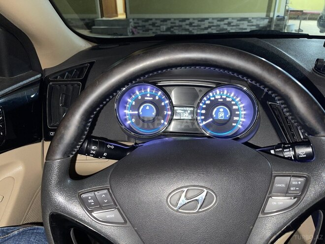 Hyundai Sonata 2010, 229,000 km - 2.4 л - Naftalan