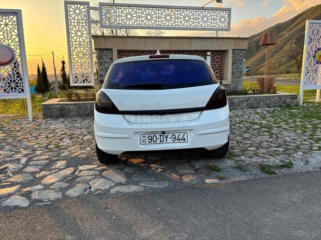 Opel Astra 2009, 300,000 km - 1.4 l - Şəki