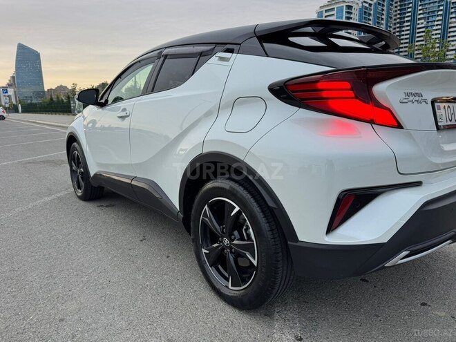 Toyota C-HR 2021, 22,500 km - 2.0 л - Bakı