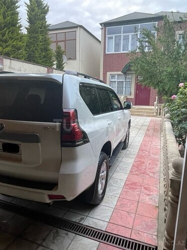 Toyota Land Cruiser Prado 2017, 221,500 km - 3.0 l - Bakı