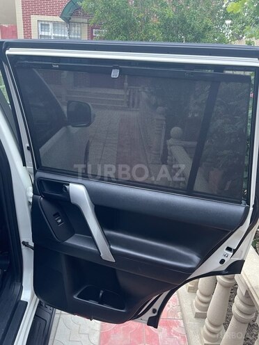 Toyota Land Cruiser Prado 2017, 221,500 km - 3.0 l - Bakı