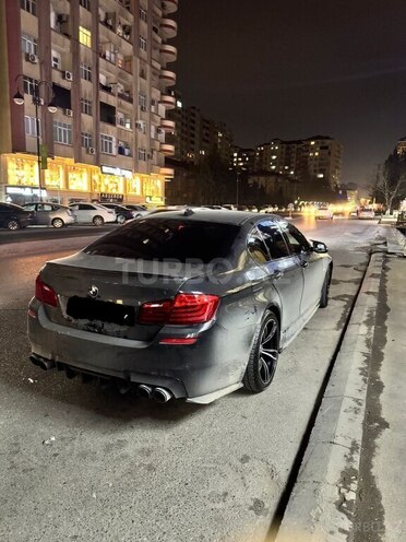 BMW 528 2013, 242,000 km - 2.0 l - Bakı