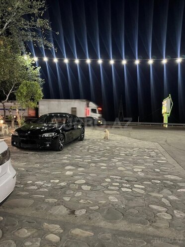 BMW 528 2013, 242,000 km - 2.0 l - Bakı