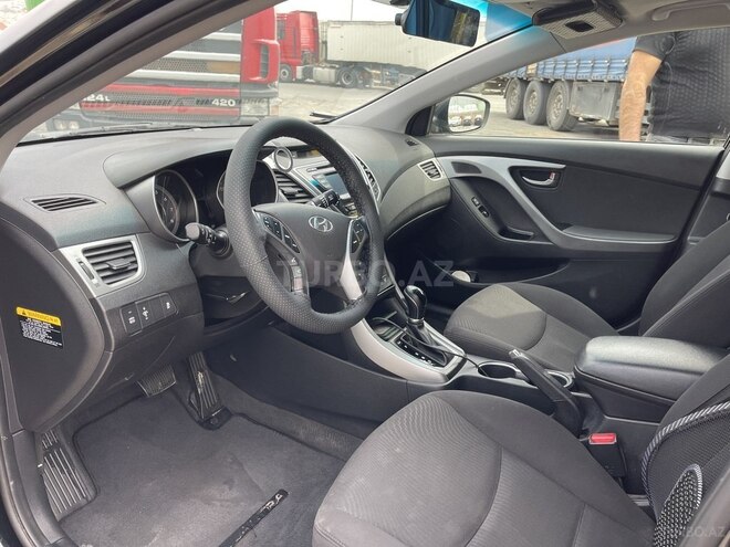 Hyundai Elantra 2015, 212,433 km - 1.8 л - Bakı