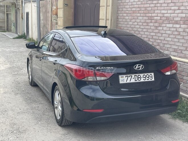 Hyundai Elantra 2015, 212,433 km - 1.8 л - Bakı