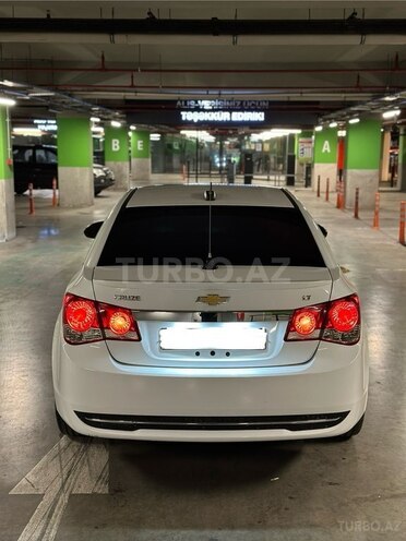 Chevrolet Cruze-5