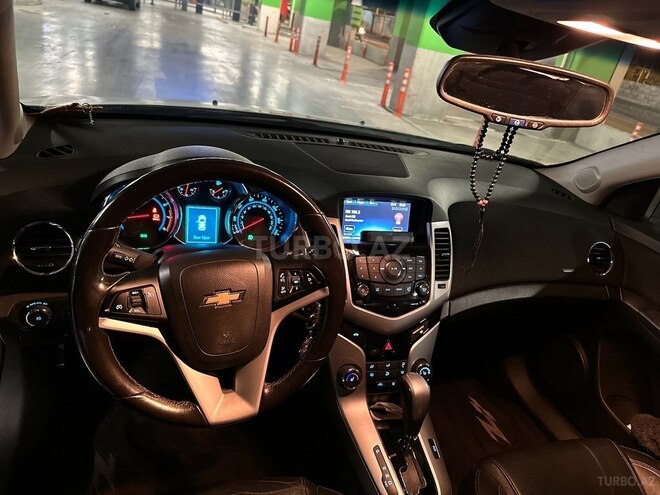 Chevrolet Cruze-10