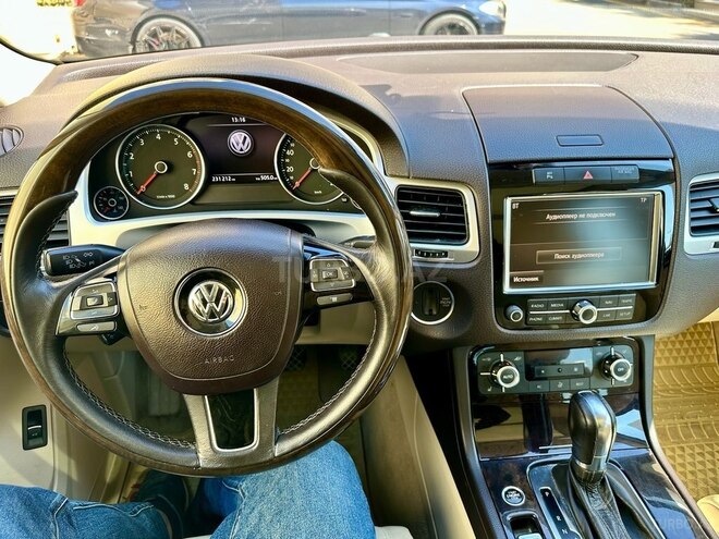 Volkswagen Touareg 2010, 237,000 km - 3.6 л - Bakı