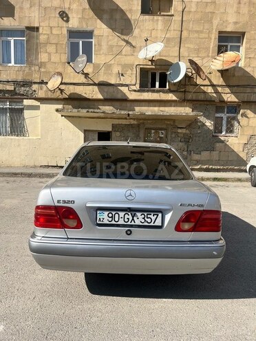 Mercedes E 200 1996, 400,000 km - 2.0 l - Bakı