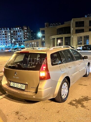 Renault Megane-6