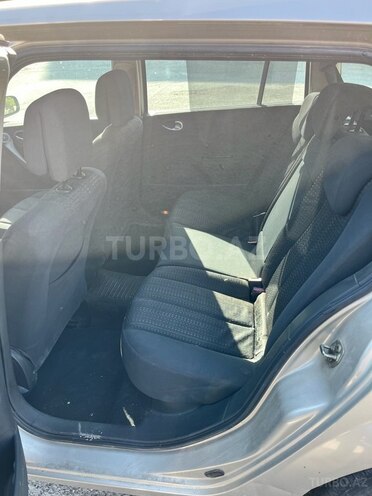 Renault Megane-10