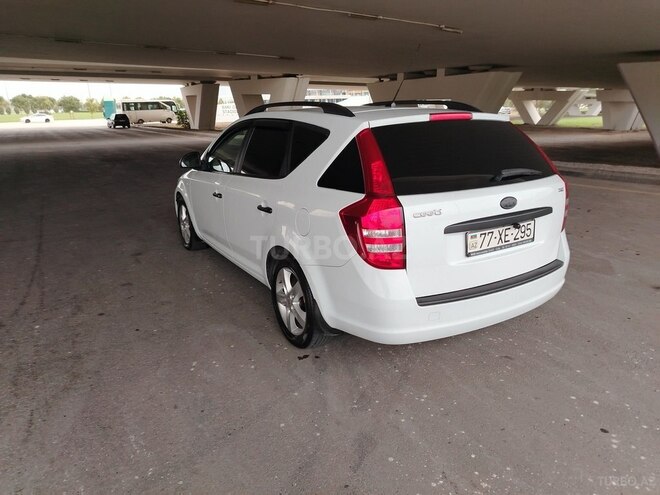 Kia  2008, 233,000 km - 1.6 l - Bakı