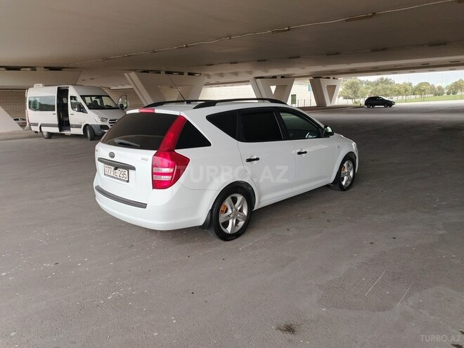 Kia  2008, 233,000 km - 1.6 l - Bakı