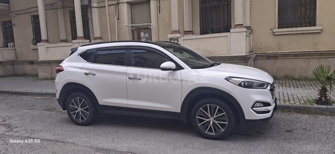 Hyundai Tucson 2015, 175,000 km - 2.0 l - Bakı