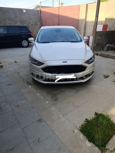 Ford Fusion (North America) 2017, 187,800 km - 2.0 l - Sumqayıt
