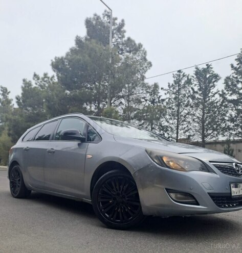 Opel Astra 2012, 333,000 km - 1.4 l - Bakı