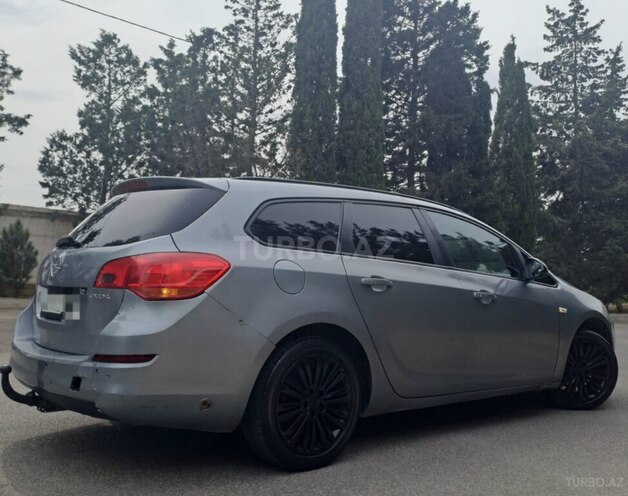 Opel Astra 2012, 333,000 km - 1.4 l - Bakı