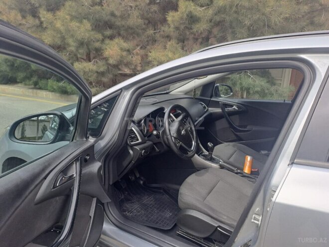 Opel Astra 2012, 333,000 km - 1.4 l - Bakı
