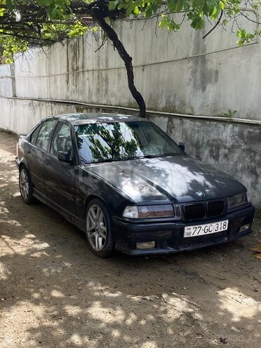 BMW 320-5