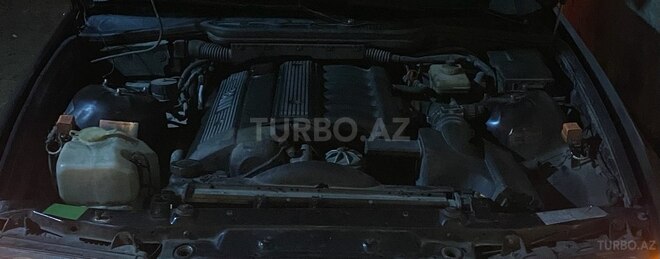 BMW 320-10