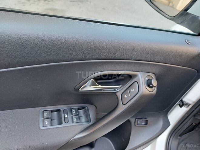 Volkswagen Polo 2019, 127,000 km - 1.6 l - Bakı