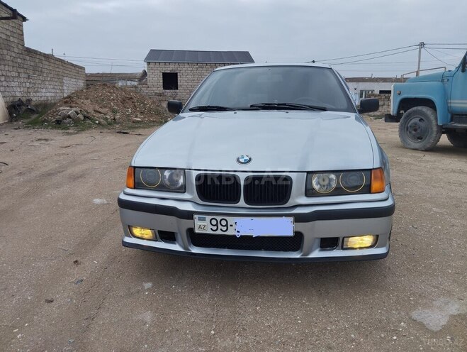 BMW 323 1997, 217,548 km - 2.5 l - Bakı