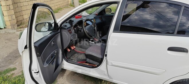 Kia Rio 2011, 285,287 km - 1.4 l - Yevlax
