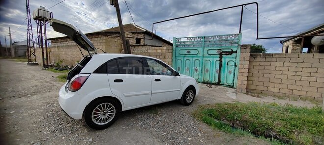 Kia Rio 2011, 285,287 km - 1.4 l - Yevlax