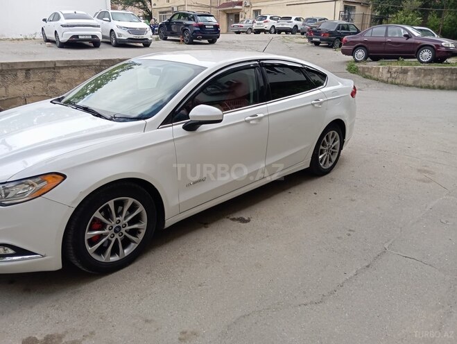 Ford Fusion (North America) 2017, 144,000 km - 2.0 л - Bakı