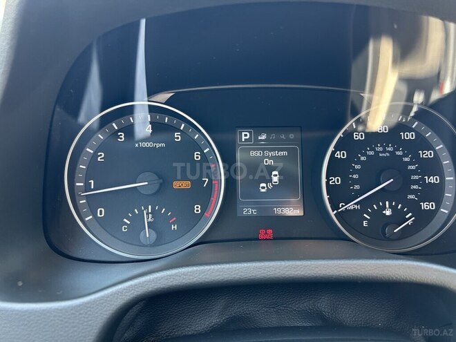 Hyundai Elantra 2018, 31,382 km - 2.0 l - Bakı