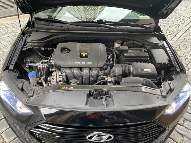 Hyundai Elantra 2018, 31,382 km - 2.0 l - Bakı