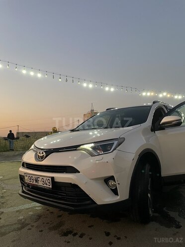 Toyota RAV4 2018, 179,000 km - 2.0 l - Bakı