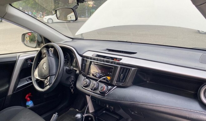 Toyota RAV4 2018, 179,000 km - 2.0 l - Bakı