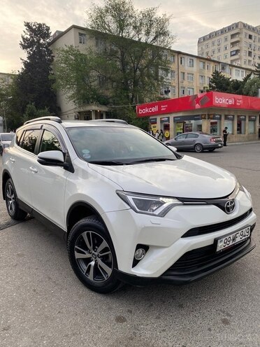 Toyota RAV4 2018, 179,000 km - 2.0 l - Bakı
