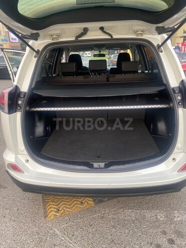 Toyota RAV4 2018, 179,000 km - 2.0 l - Bakı