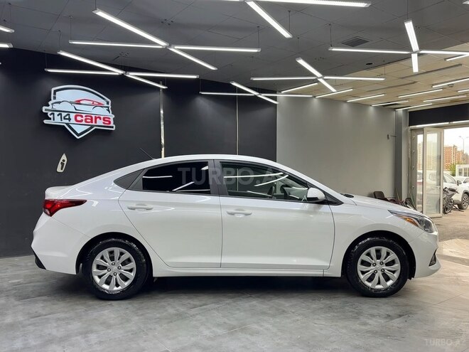 Hyundai Accent 2017, 100,563 km - 1.6 л - Bakı