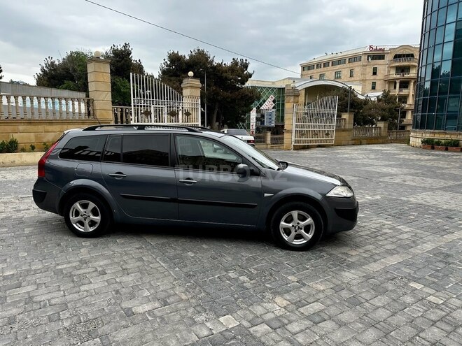 Renault Megane-7