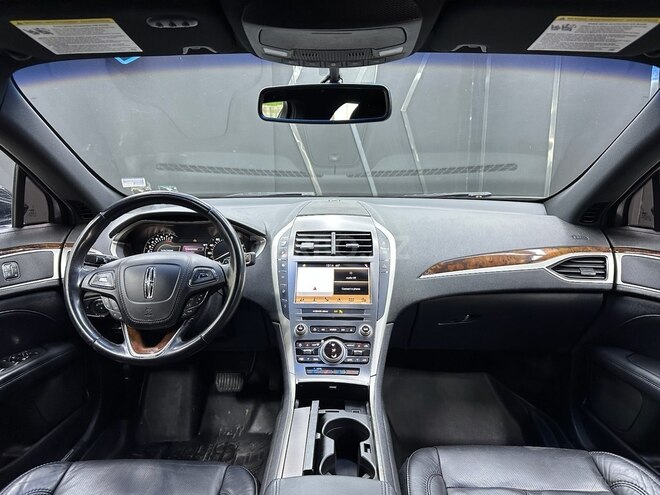Lincoln MKZ-11