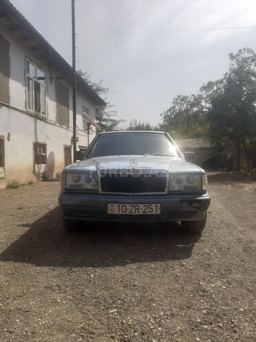 Mercedes 190 1991, 236,250 km - 2.0 l - Biləsuvar