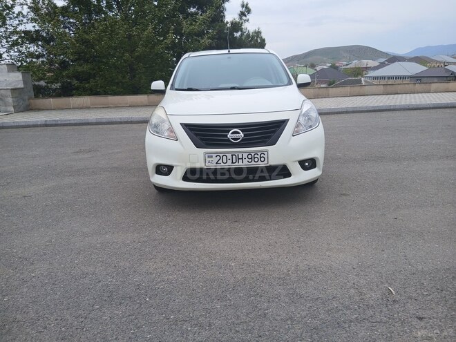 Nissan Sunny 2013, 210,000 km - 1.5 л - Gəncə