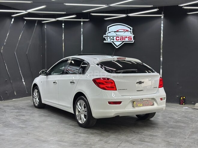 Chevrolet Cruze-8