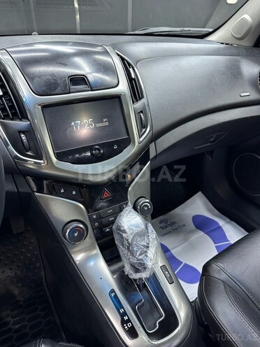 Chevrolet Cruze-14