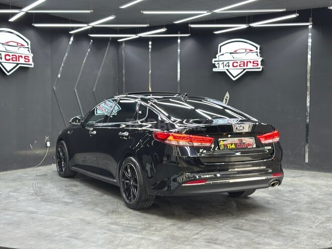 Kia K5-8