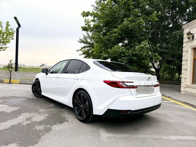 Toyota Camry 2025, 9,841 km - 2.5 l - Bakı