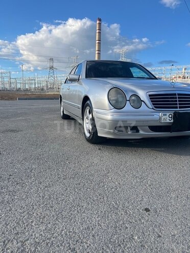 Mercedes E 270 2001, 523,168 km - 2.7 l - Mingəçevir