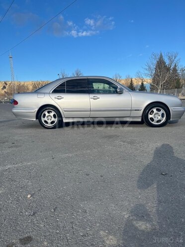 Mercedes E 270 2001, 523,168 km - 2.7 l - Mingəçevir