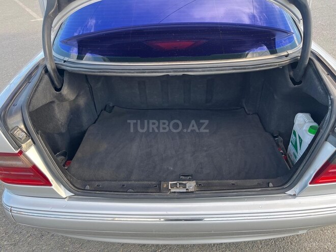 Mercedes E 270 2001, 523,168 km - 2.7 l - Mingəçevir