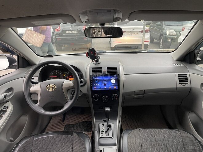 Toyota Corolla-11