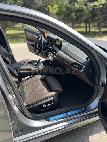 BMW 520 2017, 186,400 km - 2.0 l - Bakı