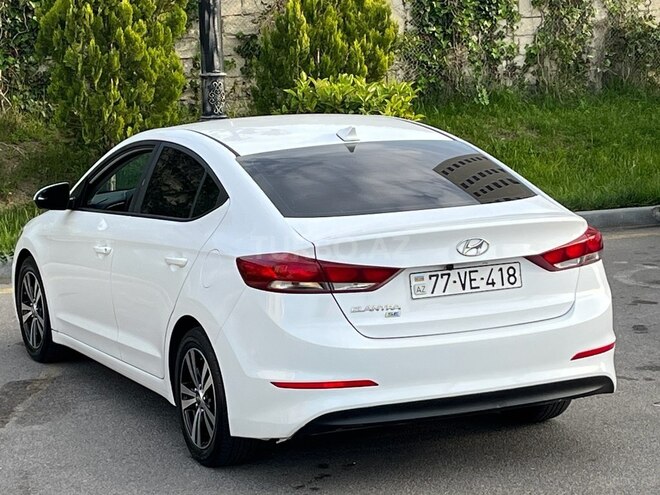 Hyundai Elantra 2017, 120,298 km - 2.0 l - Bakı